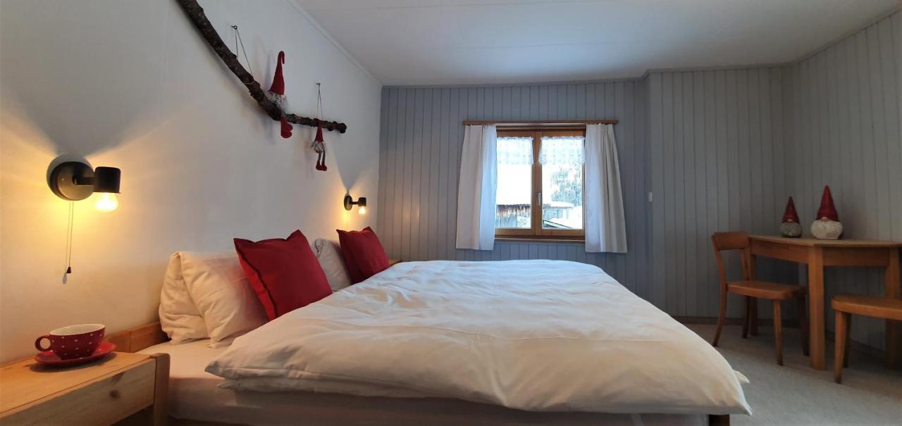 B&B Piz D'Err Tinzen ภายนอก รูปภาพ