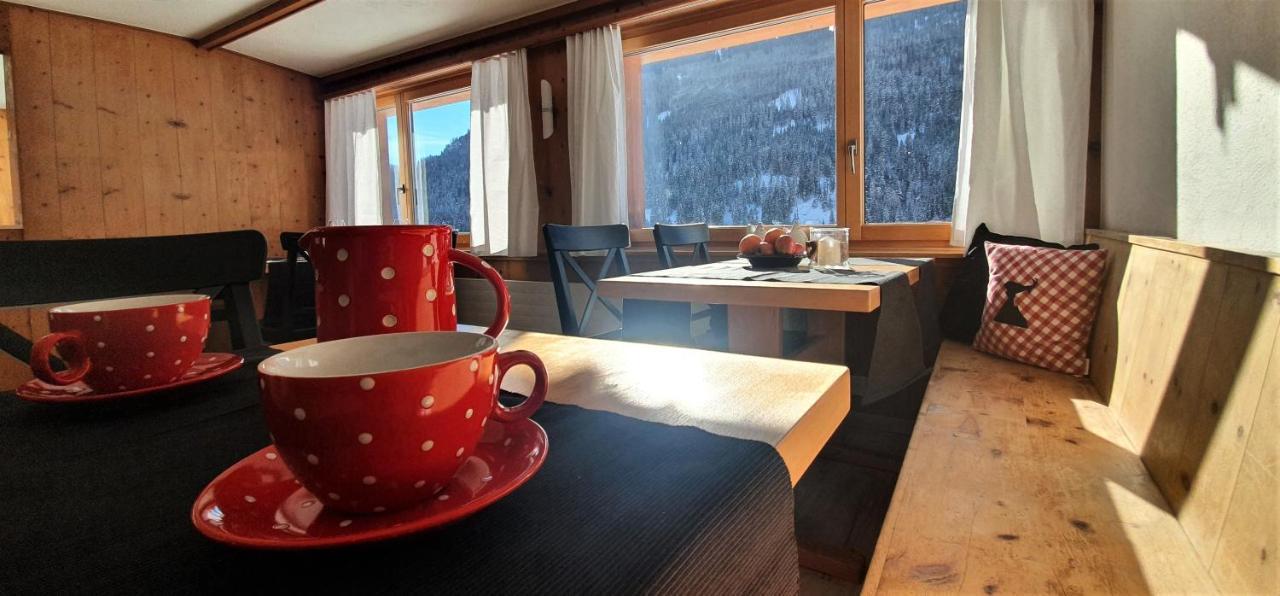 B&B Piz D'Err Tinzen ภายนอก รูปภาพ